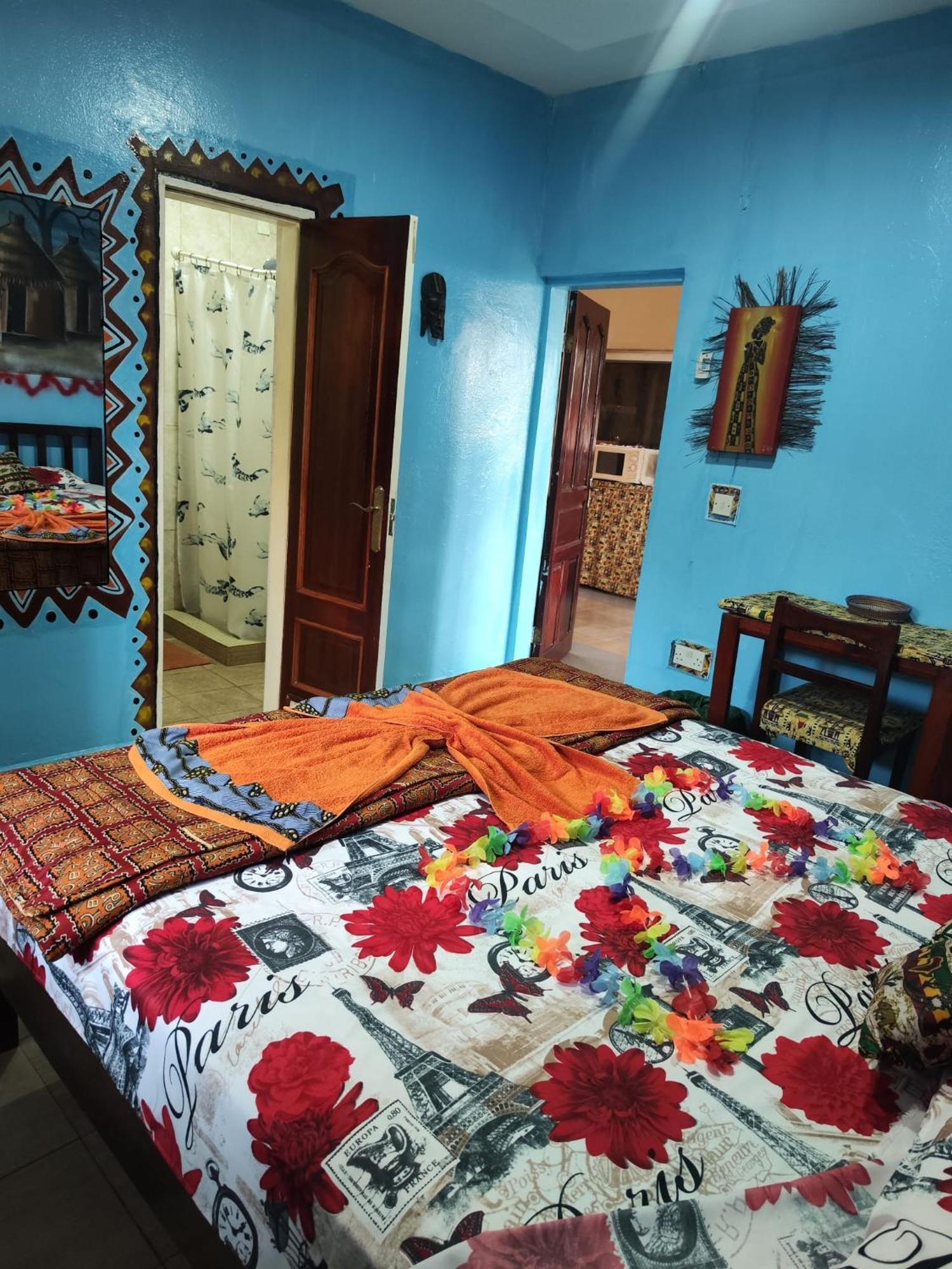 Casa Hotel Sinkiling Gambia Serekunda Kültér fotó